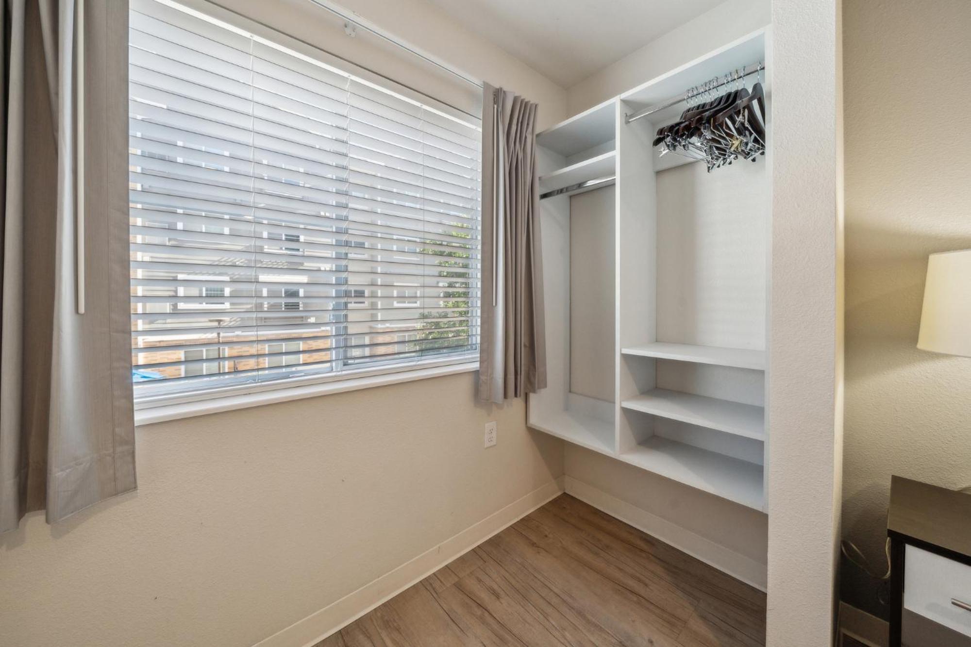 Spectacular 1bedroom I Dog Park Apartment *